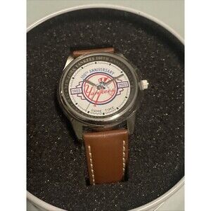 VTG Avon Game Time New York Yankees 100th Anniversary Analog Watch W Tin 2003
